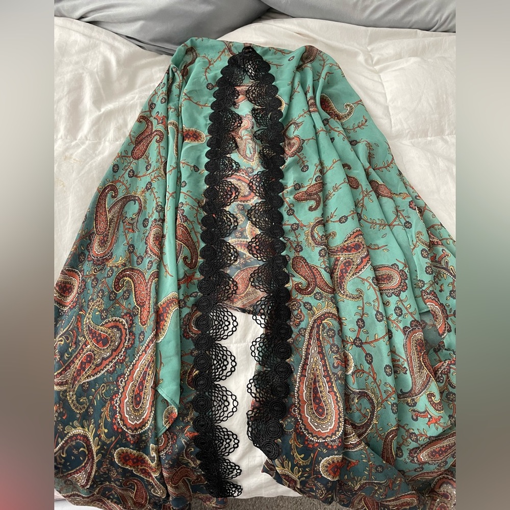 Paisley cover up